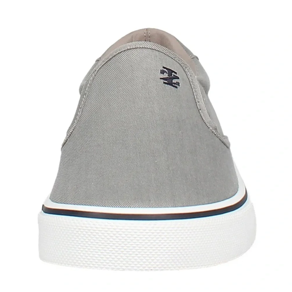 Izod Men's Canvas Slip On NWT and box